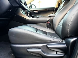 Lexus NX 300h Executive 4WD 145 kW (197 CV)