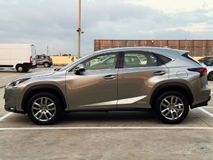 Lexus NX 300h Executive 4WD 145 kW (197 CV)