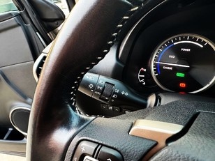 Lexus NX 300h Executive 4WD 145 kW (197 CV)