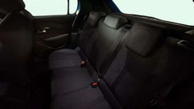 Peugeot 208 PureTech 130 Allure Pack EAT8 96 kW (130 CV) Peugeot 208 PureTech 130 Allure Pack EAT8 96 kW (130 CV)