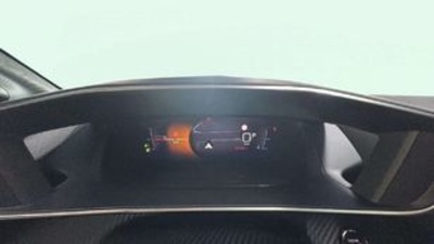 Peugeot 208 PureTech 130 Allure Pack EAT8 96 kW (130 CV) Peugeot 208 PureTech 130 Allure Pack EAT8 96 kW (130 CV)