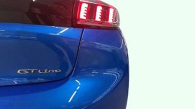 Peugeot 208 PureTech 130 Allure Pack EAT8 96 kW (130 CV) Peugeot 208 PureTech 130 Allure Pack EAT8 96 kW (130 CV)