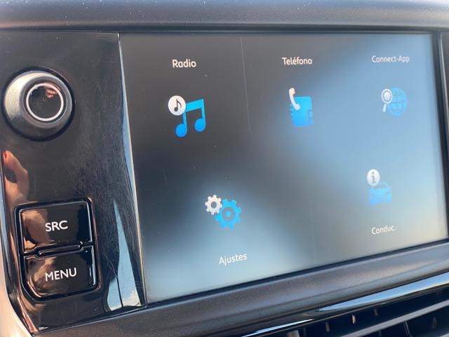 Peugeot208 1.6 BlueHDi Style 73 kW (100 CV) Vehículo usado en Barcelona - 29