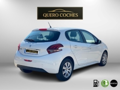 Peugeot 208 1.6 BlueHDi Style 73 kW (100 CV) Peugeot 208 1.6 BlueHDi Style 73 kW (100 CV)