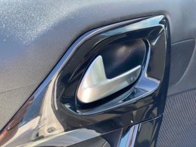 Peugeot 208 1.6 BlueHDi Style 73 kW (100 CV) Peugeot 208 1.6 BlueHDi Style 73 kW (100 CV)