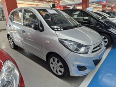 Hyundai i10 1.2 Comfort 63 kW (85 CV) Hyundai i10 1.2 Comfort 63 kW (85 CV)