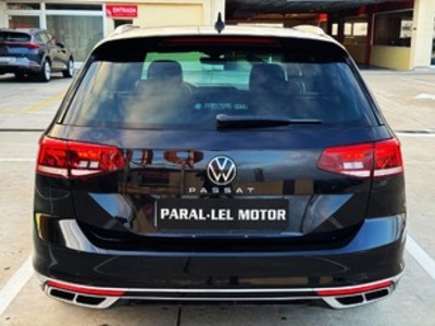 Volkswagen Passat Variant R-Line 2.0 TSI 140 kW (190 CV) DSG Volkswagen Passat Variant R-Line 2.0 TSI 140 kW (190 CV) DSG