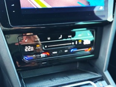 Volkswagen Passat Variant R-Line 2.0 TSI 140 kW (190 CV) DSG Volkswagen Passat Variant R-Line 2.0 TSI 140 kW (190 CV) DSG