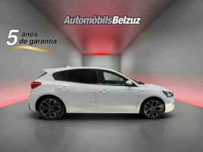 Ford Focus 1.0 Ecoboost S&S ST-Line 92 kW (125 CV) Ford Focus 1.0 Ecoboost S&S ST-Line 92 kW (125 CV)