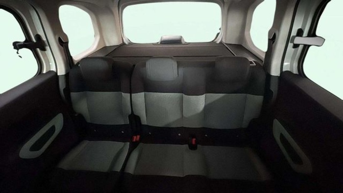 CitroenBerlingo Combi BlueHDi 100 Live Talla M 75 kW (102 CV) Vehículo usado en Barcelona - 8 CitroenBerlingo Combi BlueHDi 100 Live Talla M 75 kW (102 CV) Vehículo usado en Barcelona - 8