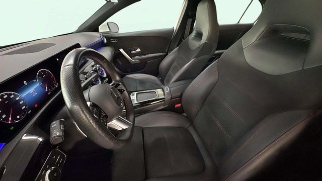 Mercedes-BenzClase A 180 d 85 kW (116 CV) Vehículo usado en Barcelona - 9