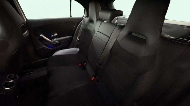 Mercedes-BenzClase A 180 d 85 kW (116 CV) Vehículo usado en Barcelona - 10