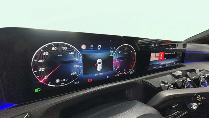 Mercedes-BenzClase A 180 d 85 kW (116 CV) Vehículo usado en Barcelona - 13 Mercedes-BenzClase A 180 d 85 kW (116 CV) Vehículo usado en Barcelona - 13