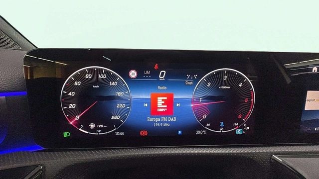 Mercedes-BenzClase A 180 d 85 kW (116 CV) Vehículo usado en Barcelona - 14