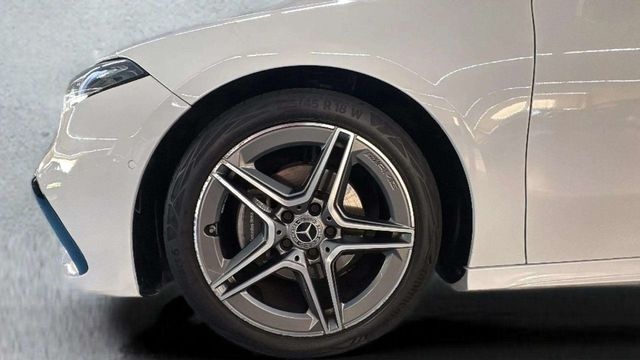 Mercedes-BenzClase A 180 d 85 kW (116 CV) Vehículo usado en Barcelona - 22