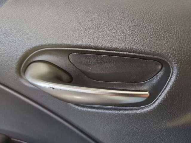 Lexus UX 250h Business 2WD 135 kW (184 CV) Vehículo usado en Madrid - 22