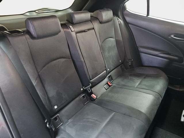 Lexus UX 300h Plus 146 kW (199 CV) Vehículo usado en Madrid - 8 Lexus UX 300h Plus 146 kW (199 CV) Vehículo usado en Madrid - 8