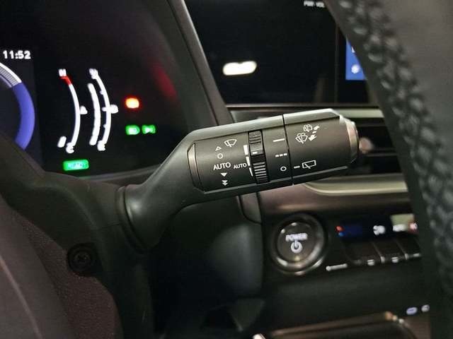 Lexus UX 300h Plus 146 kW (199 CV) Vehículo usado en Madrid - 17 Lexus UX 300h Plus 146 kW (199 CV) Vehículo usado en Madrid - 17