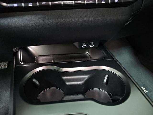 Lexus UX 300h Plus 146 kW (199 CV) Vehículo usado en Madrid - 29