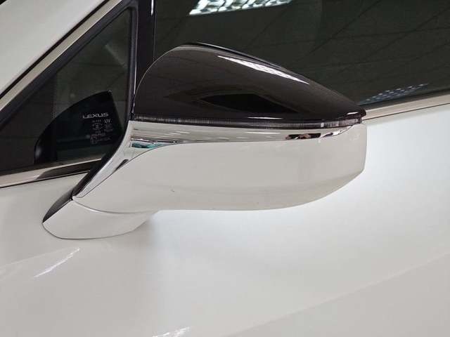 Lexus UX 300h Plus 146 kW (199 CV) Vehículo usado en Madrid - 31 Lexus UX 300h Plus 146 kW (199 CV) Vehículo usado en Madrid - 31