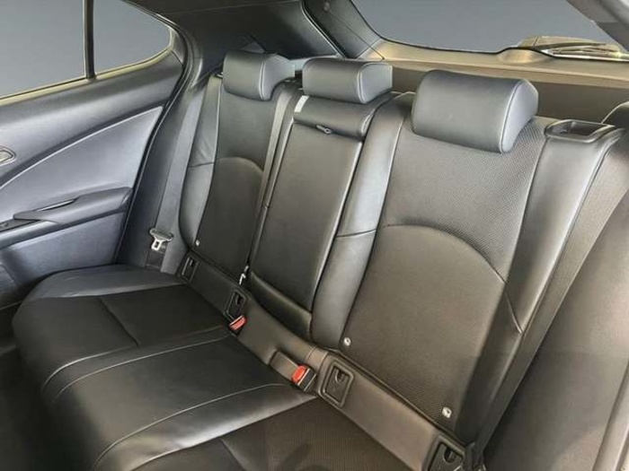 Lexus UX 250h F Sport 135 kW (184 CV) Vehículo usado en Madrid - 8 Lexus UX 250h F Sport 135 kW (184 CV) Vehículo usado en Madrid - 8