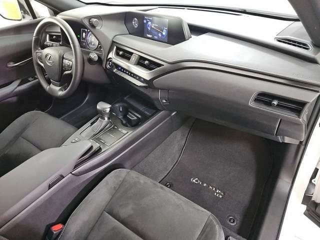 Lexus UX 250h Business 2WD 135 kW (184 CV) Vehículo usado en Madrid - 8