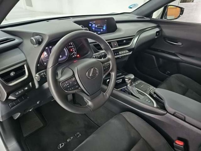 Lexus UX 250h Business 2WD 135 kW (184 CV) Vehículo usado en Madrid - 9 Lexus UX 250h Business 2WD 135 kW (184 CV) Vehículo usado en Madrid - 9