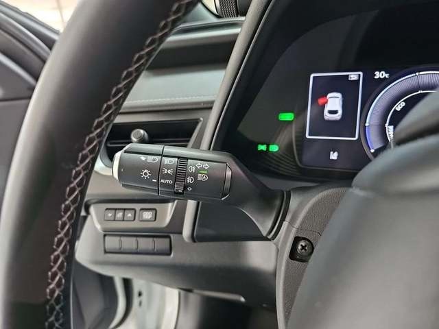 Lexus UX 250h Business 2WD 135 kW (184 CV) Vehículo usado en Madrid - 18