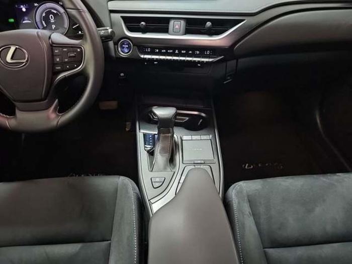 Lexus UX 250h Business 2WD 135 kW (184 CV) Vehículo usado en Madrid - 26 Lexus UX 250h Business 2WD 135 kW (184 CV) Vehículo usado en Madrid - 26
