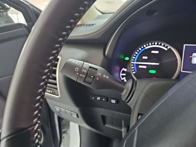 Lexus NX 300h Premium 2WD 145 kW (197 CV) Vehículo usado en Madrid - 19 Lexus NX 300h Premium 2WD 145 kW (197 CV) Vehículo usado en Madrid - 19