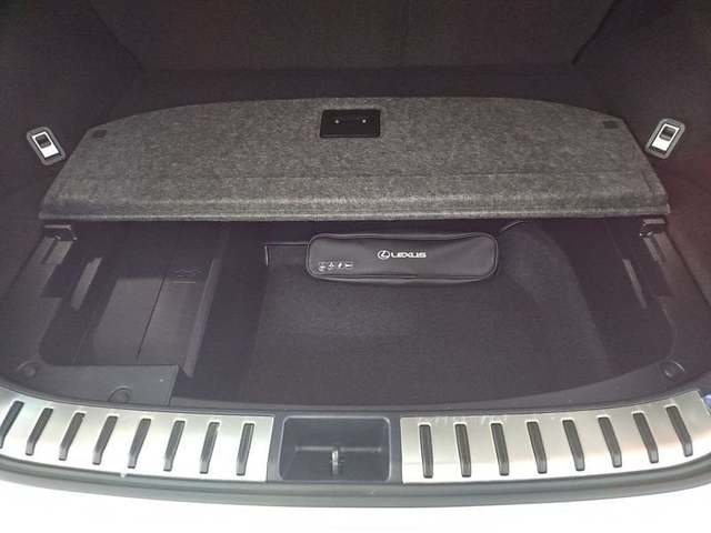 Lexus NX 300h Premium 2WD 145 kW (197 CV) Vehículo usado en Madrid - 39 Lexus NX 300h Premium 2WD 145 kW (197 CV) Vehículo usado en Madrid - 39