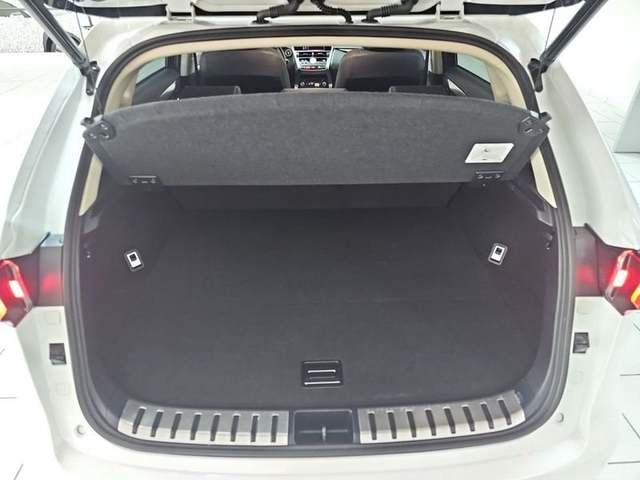 Lexus NX 300h Premium 2WD 145 kW (197 CV) Vehículo usado en Madrid - 40 Lexus NX 300h Premium 2WD 145 kW (197 CV) Vehículo usado en Madrid - 40