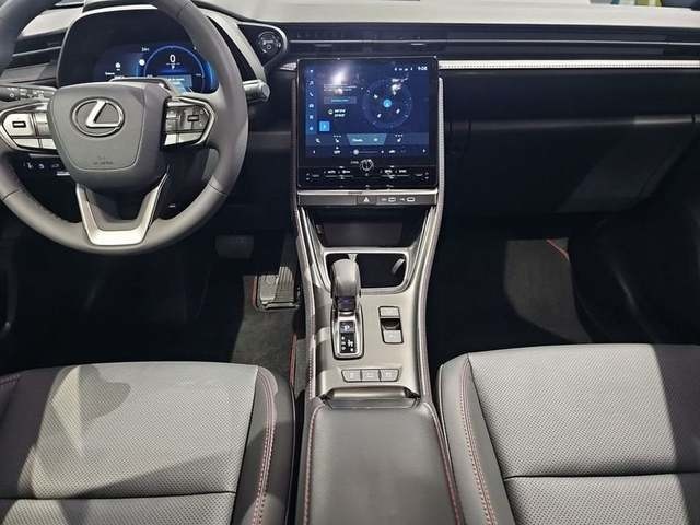 Lexus LBX 1.5 HEV Emotion+ 100 kW (136 CV) Vehículo usado en Madrid - 13