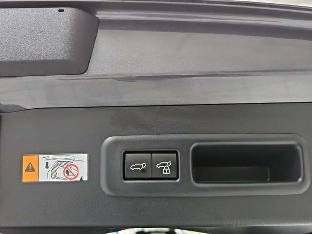 Lexus LBX 1.5 HEV Emotion+ 100 kW (136 CV) Vehículo usado en Madrid - 22