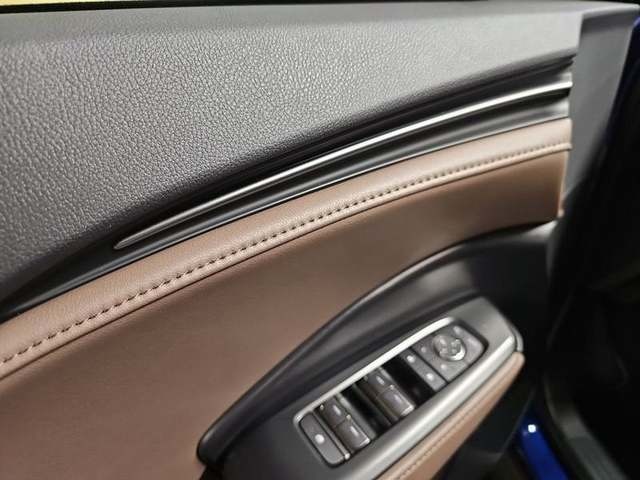 Lexus LBX 1.5 HEV Elegant Plus 100 kW (136 CV) Vehículo usado en Madrid - 32