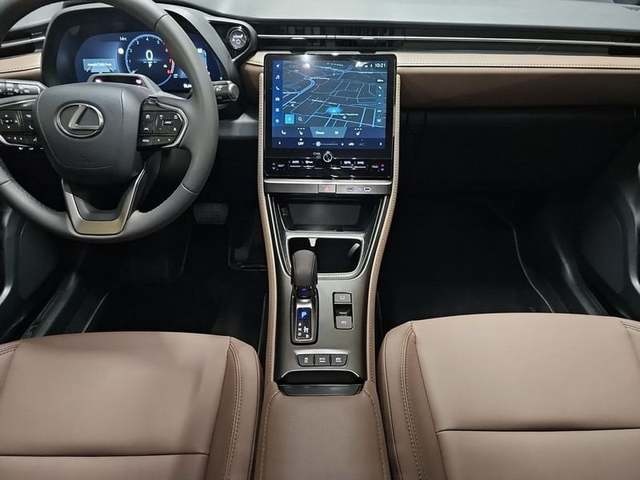 Lexus LBX 1.5 HEV Elegant Plus 100 kW (136 CV) Vehículo usado en Madrid - 10