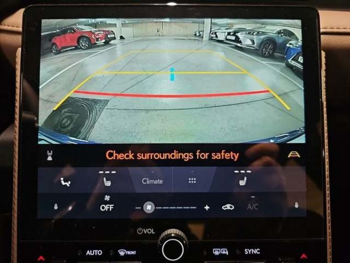 Lexus LBX 1.5 HEV Elegant Plus 100 kW (136 CV) Vehículo usado en Madrid - 24 Lexus LBX 1.5 HEV Elegant Plus 100 kW (136 CV) Vehículo usado en Madrid - 24