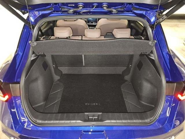 Lexus LBX 1.5 HEV Elegant Plus 100 kW (136 CV) Vehículo usado en Madrid - 39