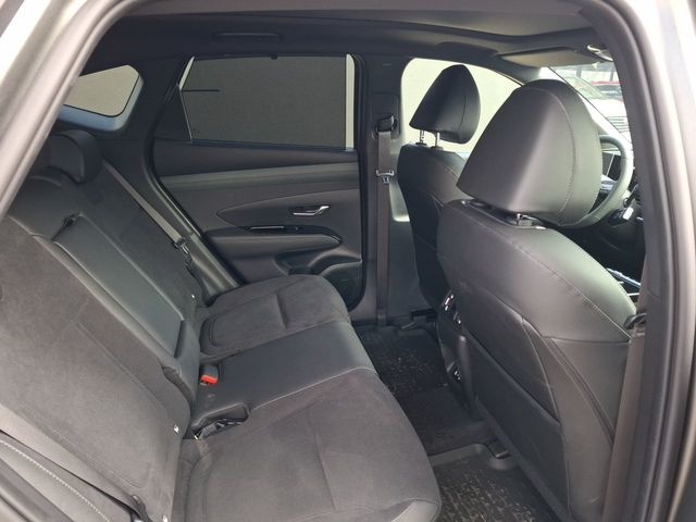 Hyundai Tucson 1.6 TGDI PHEV 20º Aniversario 2WD AT6 185 kW (252 CV) Vehículo usado en Las Palmas - 9 Hyundai Tucson 1.6 TGDI PHEV 20º Aniversario 2WD AT6 185 kW (252 CV) Vehículo usado en Las Palmas - 9