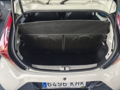 Toyota Aygo 1.0 70 x-play 51 kW (69 CV) Toyota Aygo 1.0 70 x-play 51 kW (69 CV)