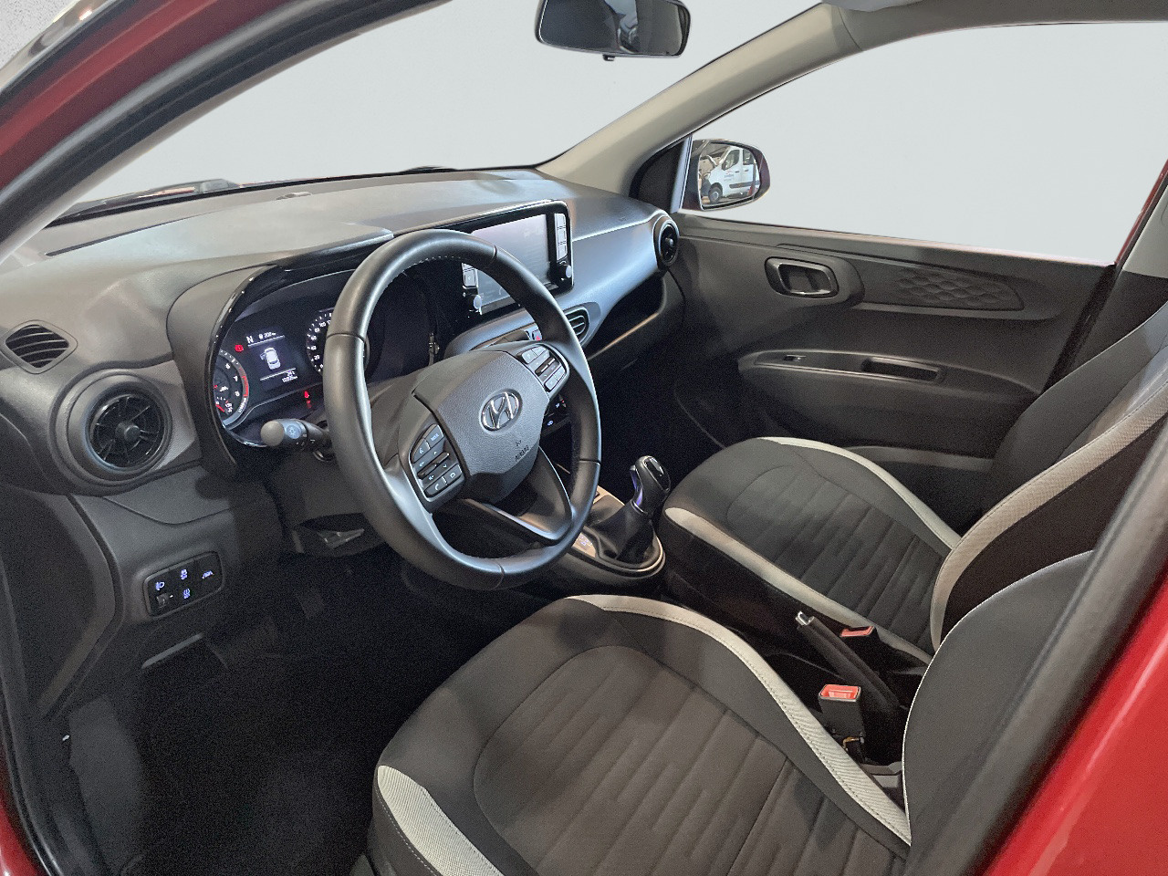 Hyundai i10 1.2 Tecno AT 62 kW (84 CV) - 7