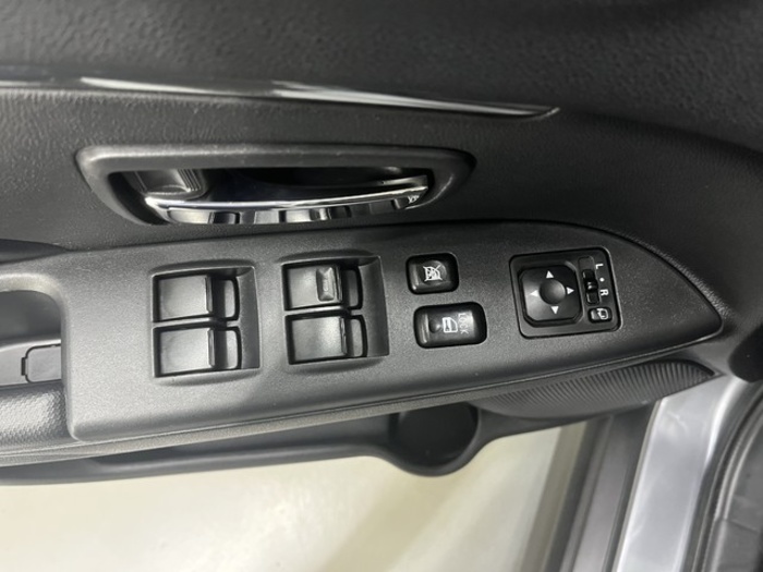 MitsubishiASX 160 MPI Kaiteki 86 kW (117 CV) Vehículo usado en Barcelona - 10 MitsubishiASX 160 MPI Kaiteki 86 kW (117 CV) Vehículo usado en Barcelona - 10