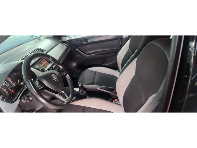 SkodaFabia 1.4 TDI Active 55 kW (75 CV) Vehículo usado en Barcelona - 9