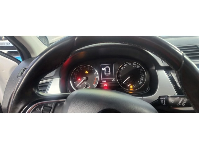 SkodaFabia 1.4 TDI Active 55 kW (75 CV) Vehículo usado en Barcelona - 10