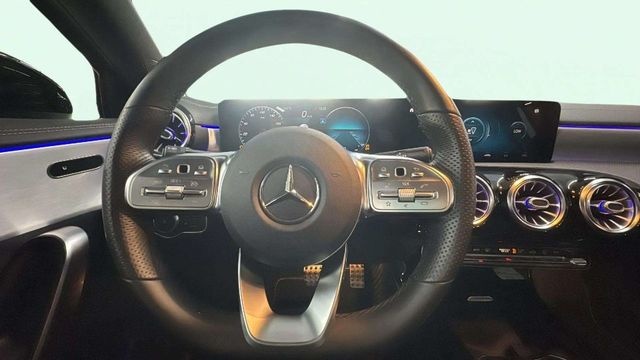 Mercedes-BenzClase A 180 d 85 kW (116 CV) Vehículo usado en Barcelona - 12