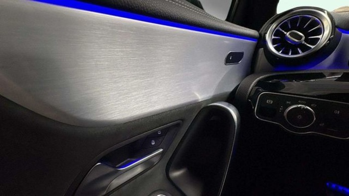 Mercedes-BenzClase A 180 d 85 kW (116 CV) Vehículo usado en Barcelona - 16 Mercedes-BenzClase A 180 d 85 kW (116 CV) Vehículo usado en Barcelona - 16