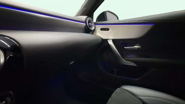 Mercedes-BenzClase A 180 d 85 kW (116 CV) Vehículo usado en Barcelona - 18