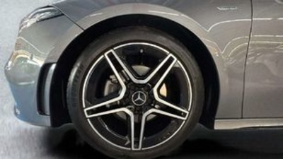 Mercedes-Benz Clase A 180 d 85 kW (116 CV) Mercedes-Benz Clase A 180 d 85 kW (116 CV)