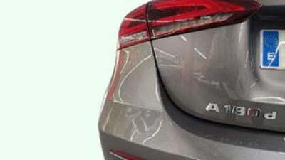 Mercedes-Benz Clase A 180 d 85 kW (116 CV) Mercedes-Benz Clase A 180 d 85 kW (116 CV)