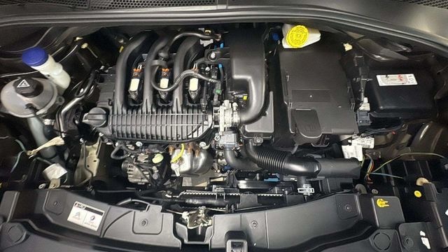 CitroenC3 PureTech 82 C-Series 61 kW (83 CV) Vehículo usado en Barcelona - 17 CitroenC3 PureTech 82 C-Series 61 kW (83 CV) Vehículo usado en Barcelona - 17